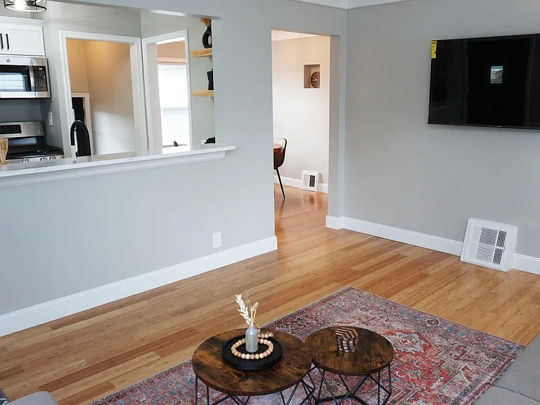 3303 Normandy Rd — Photo 5