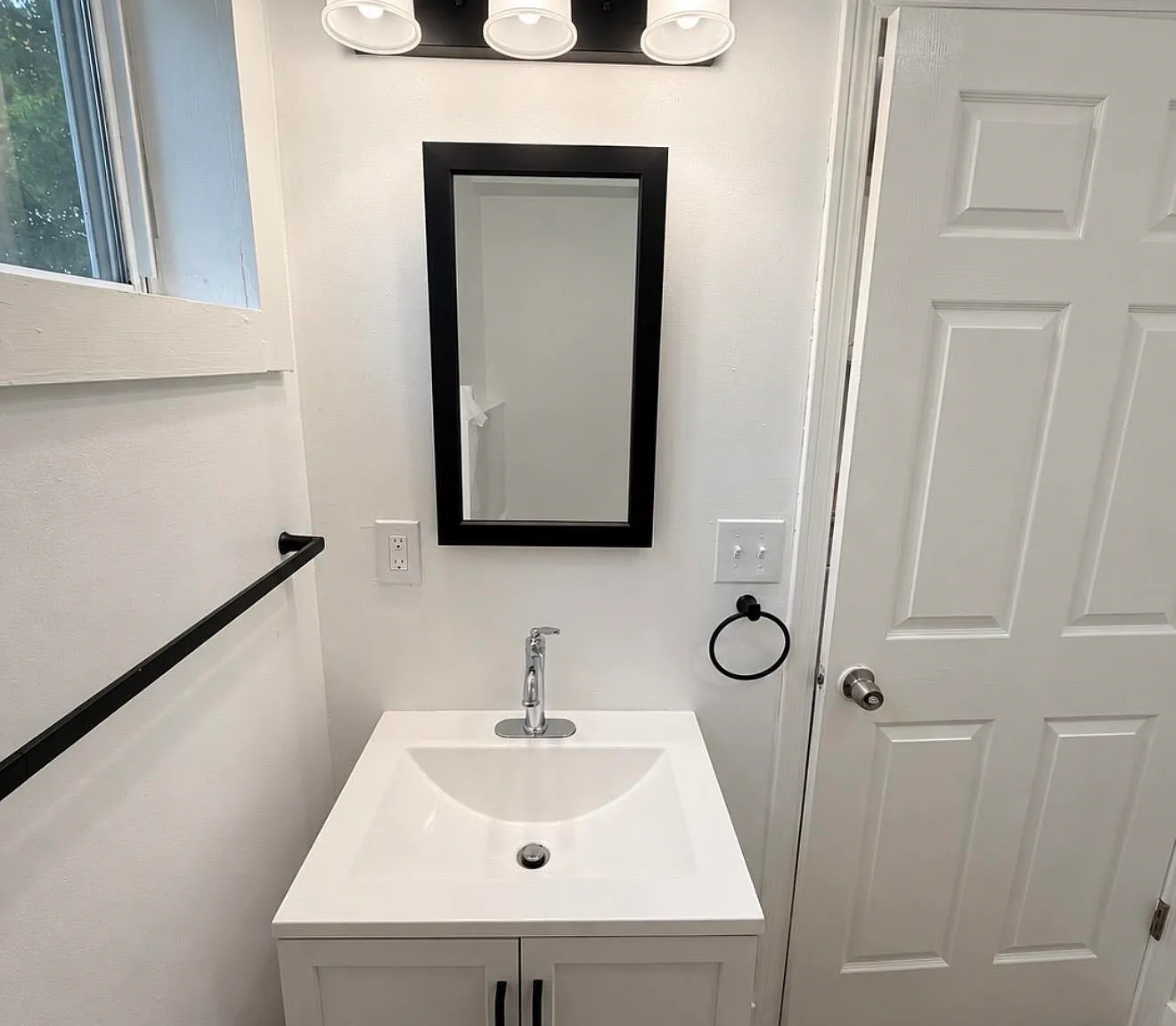 1 bed, 406 sqft, $2,300 — Photo 4