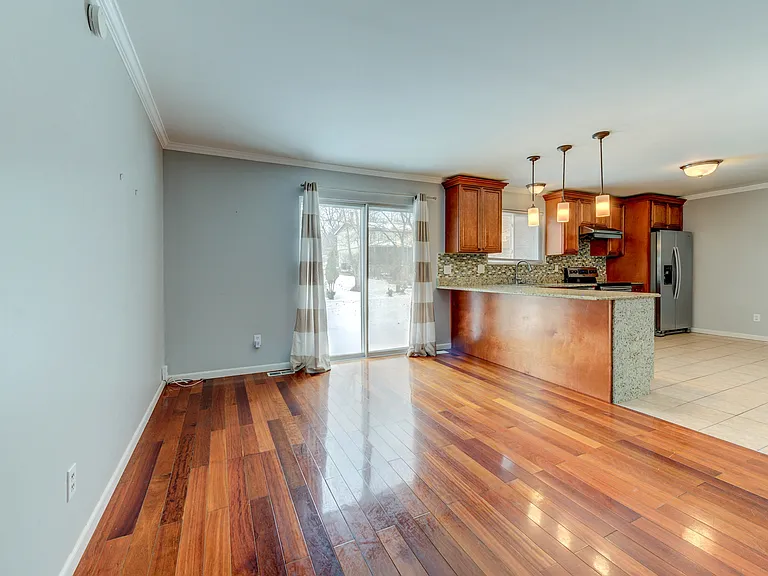 15481 Duxbury Way — Photo 17