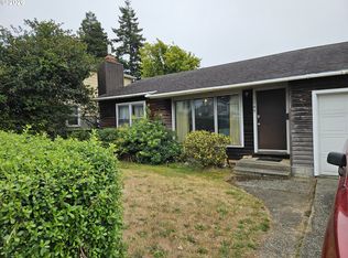 1749 Juniper Ave, Coos Bay, OR 97420
