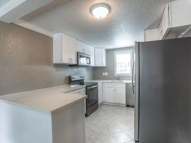 4809 McEwen St #A — Photo 10