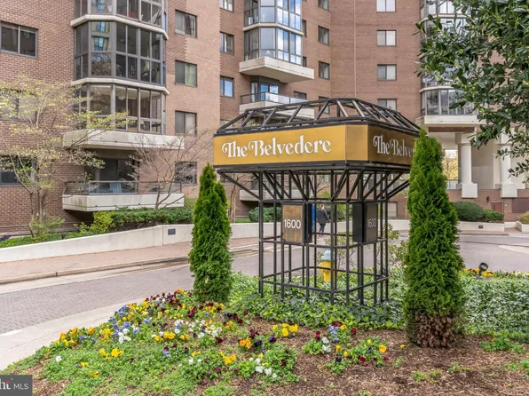 1600 N Oak St APT 722, Arlington, VA 22209
