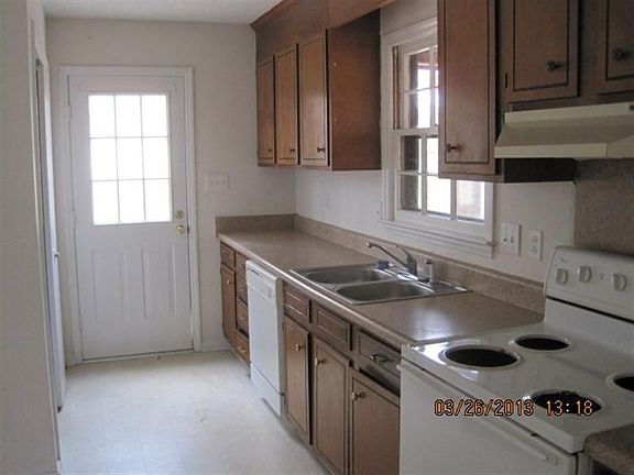 2nd image of 7207 Bradley Ct