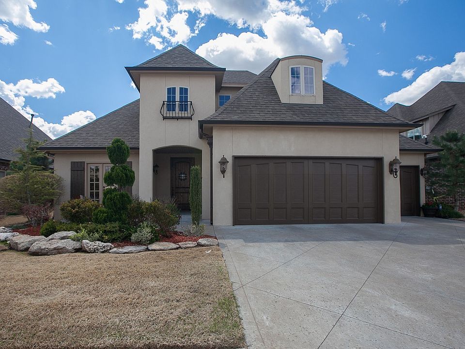 Gorgeous professional landscaping