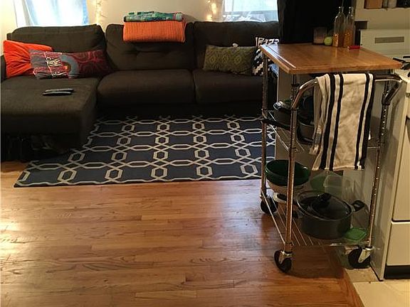 2nd image of 119 Essex St APT 4R
