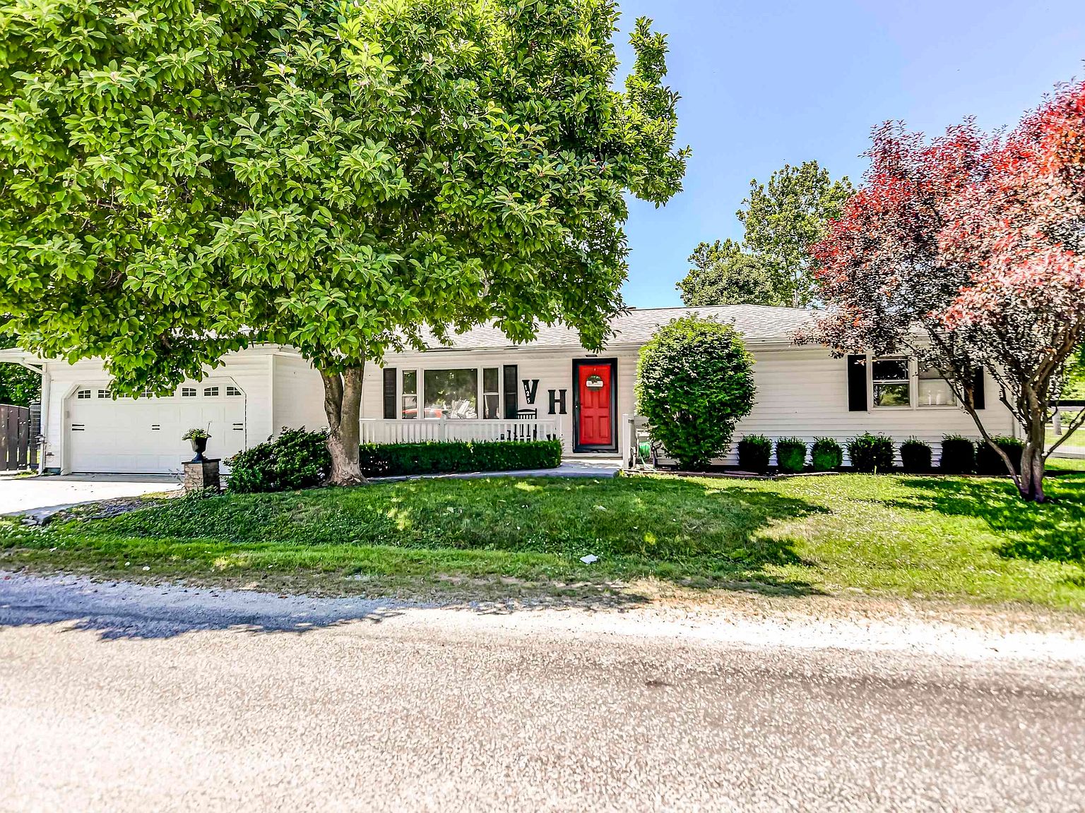 125 Lynn Ave, Tovey, IL 62570 Zillow