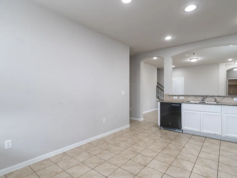2880 Donnell Dr #4101 — Photo 6