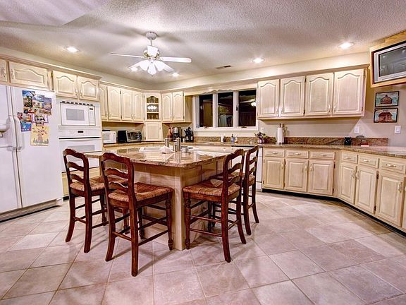 Kitchen (also has a 6 person table not shown)