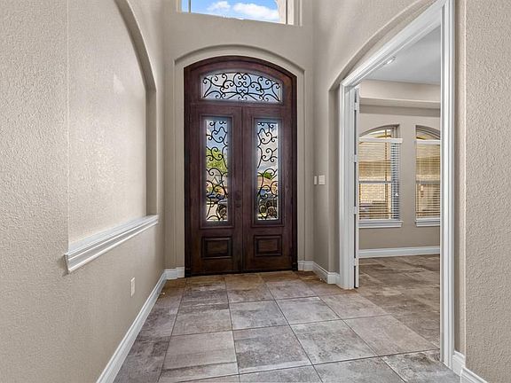 4th image of 2222 Dove Haven Ln