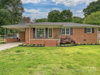 407 S Buckoak St, Stanley, NC, 28164