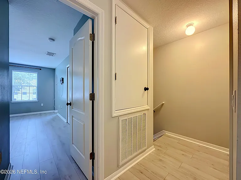8224 Halls Hammock Ct — Photo 18