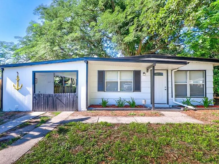 1369 Mary L Rd — Photo 2