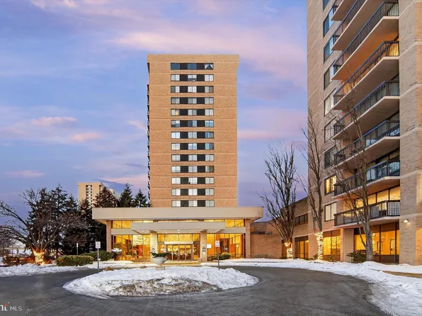 3709 S George Mason Dr E #710, Falls Church, VA 22041