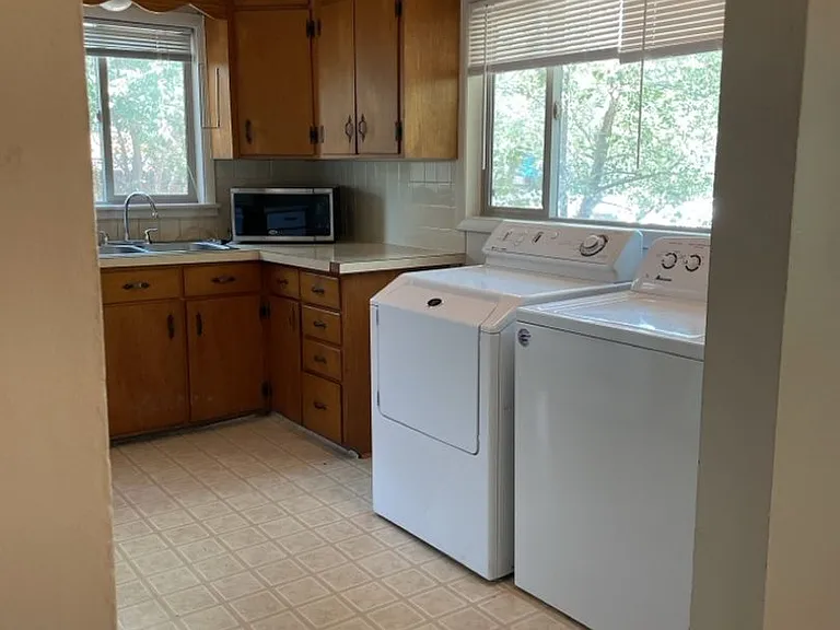 1708-1710 Morningside Dr — Photo 9