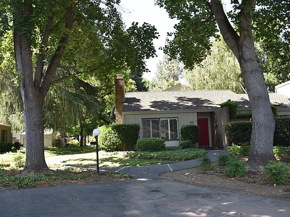 4th image of 212 Dunbarton Cir