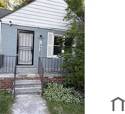 10620 McKinney St — Photo 1