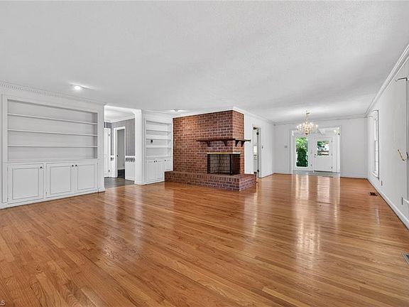 3rd image of 236 Richmond Rd