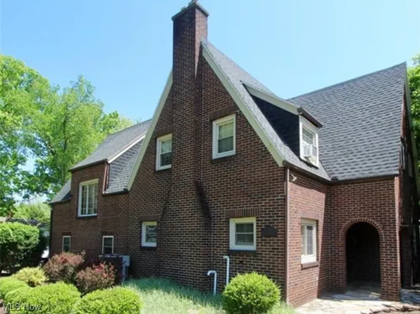 115 N McKinley Ave, Dover, OH 44622