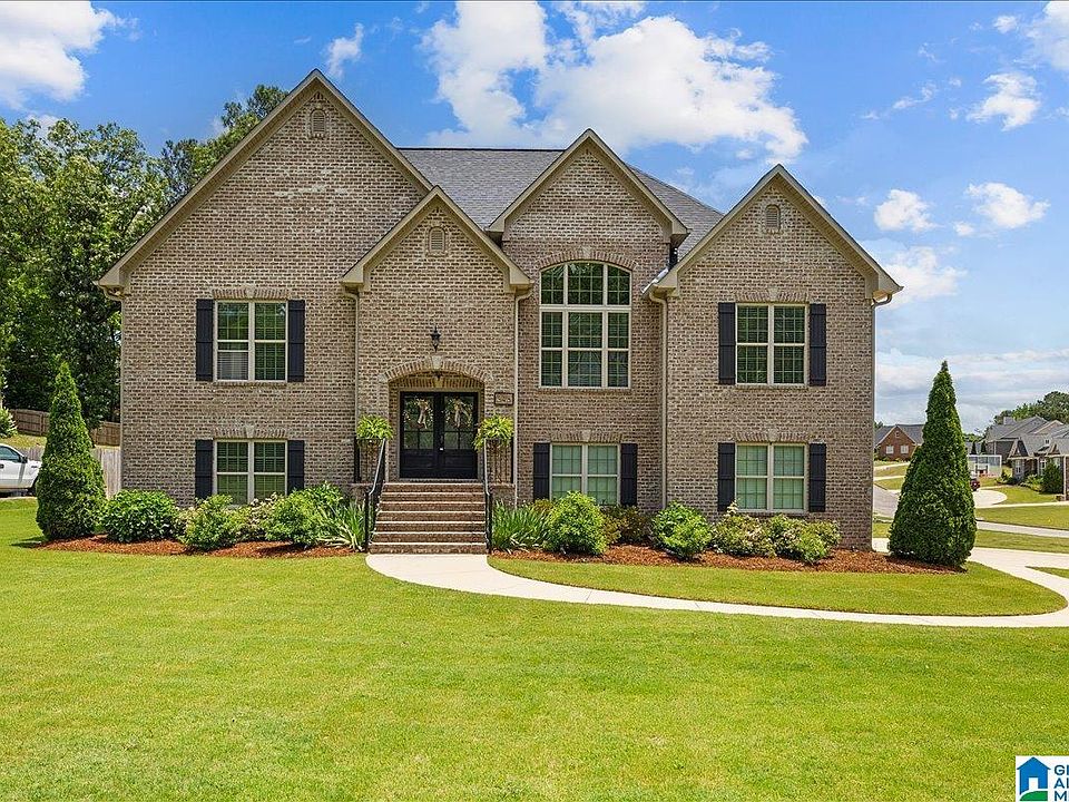 1st image of 345 Smithfield Ln