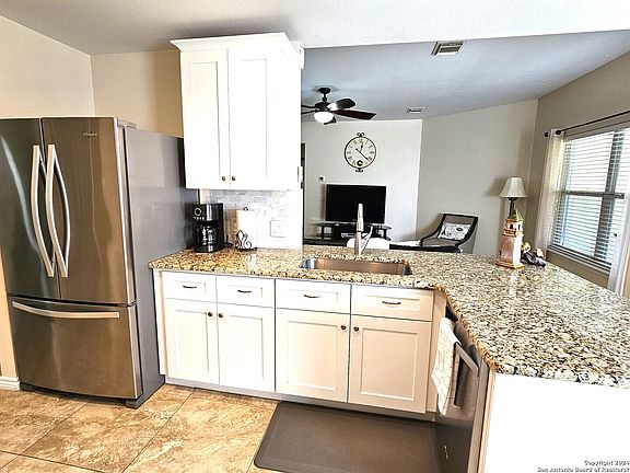 5th image of 3932 BROOK HOLLOW DR