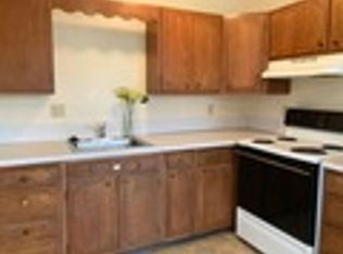 815 4th St SW #817, Valley City, ND 58072