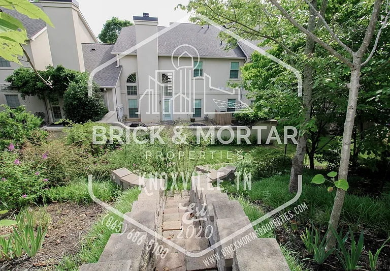 613 Chapel Point Ln — Photo 38