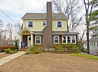 44 Crane Ave, White Plains, NY 10603