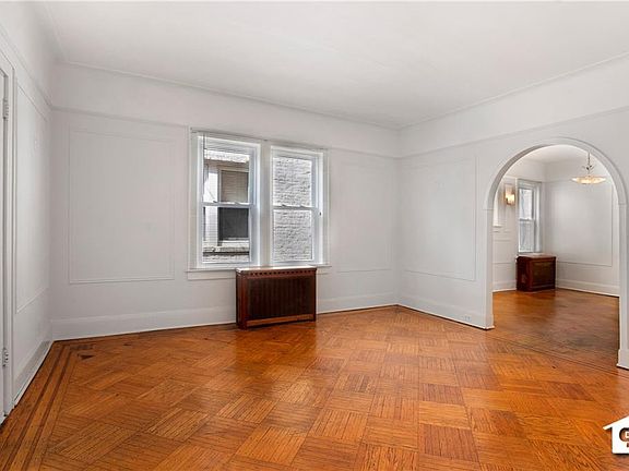 4th image of 7614 10th Ave