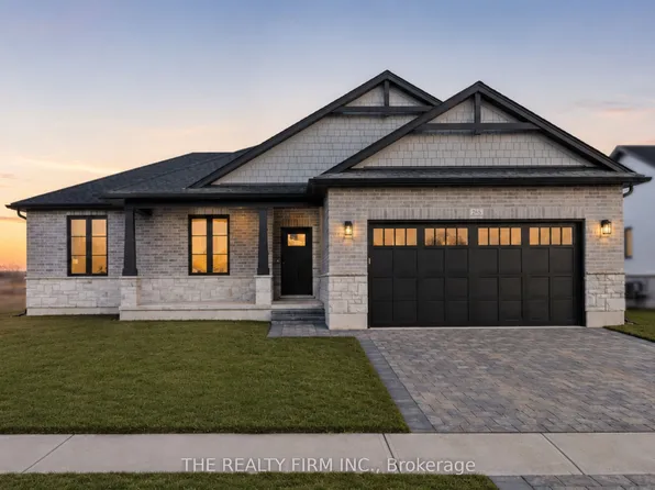 285 King St, Southwest Middlesex, ON N0L 1M0