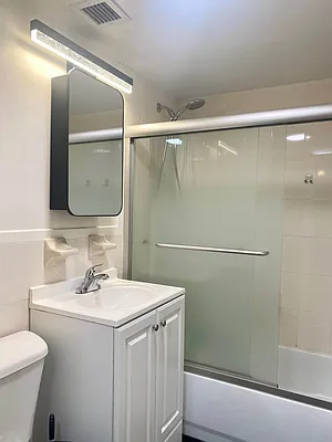 Rented by J L Royal Oak Realty Inc | media 12