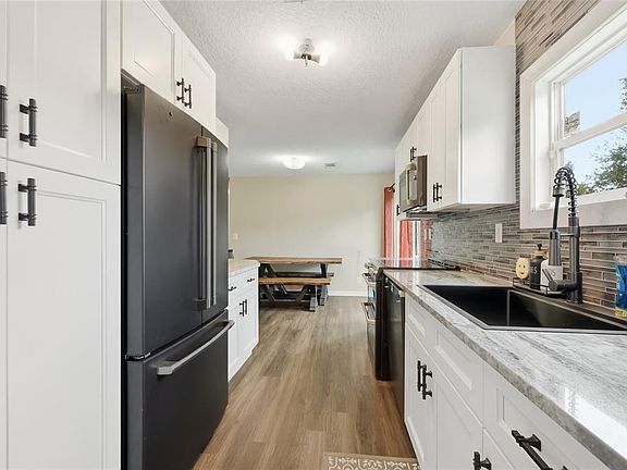 4th image of 45861 Raccoon St