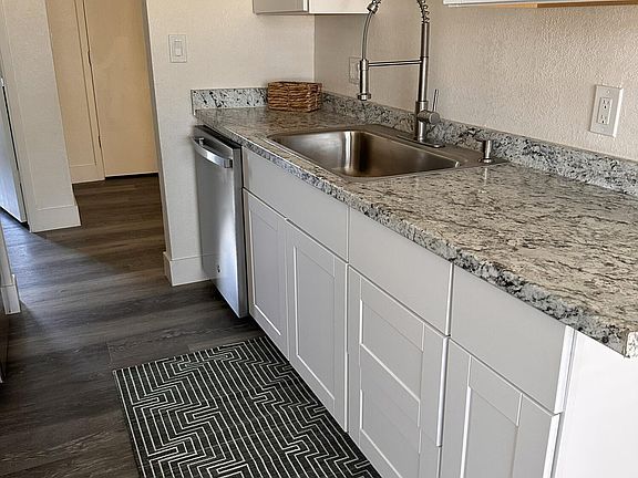 5th image of 3909 Clear Acre Ln APT 33