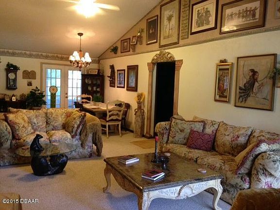 4th image of 811 W Victoria Cir