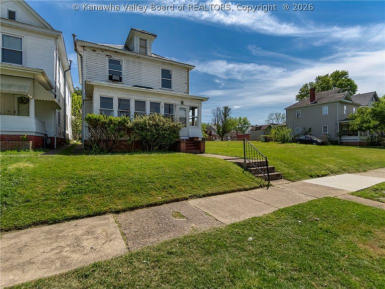 Listing photo 2