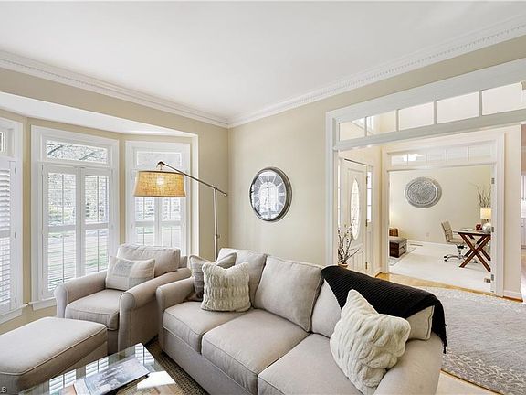 4th image of 3609 Wickersham Ln
