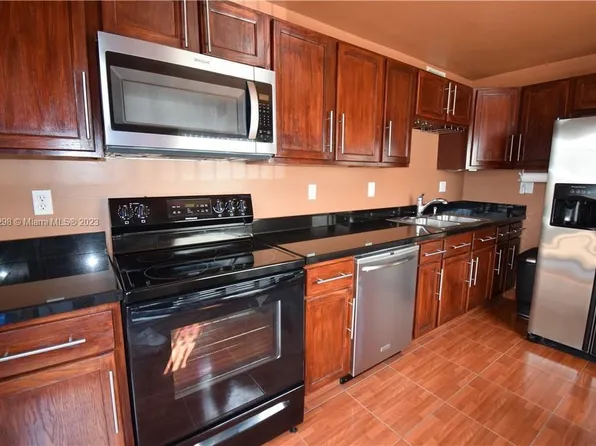344 SW 1st St APT 1, Pompano Beach, FL 33060