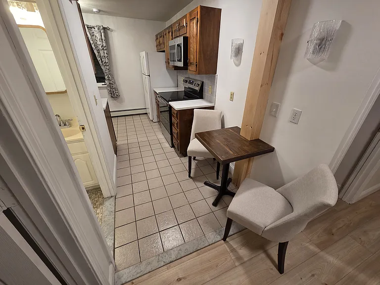 27 West St #2 — Photo 6