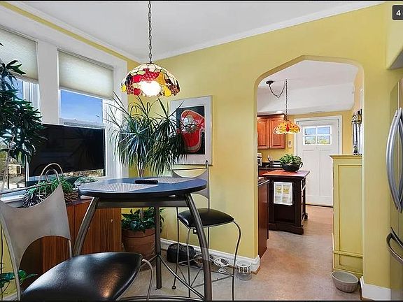 4th image of 6246 N Richmond St #3