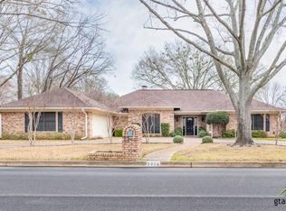 5806 Stoneleigh Dr, Tyler, TX 75703