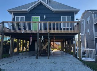 109 Seahorse Ave, Surf City, NC 28445