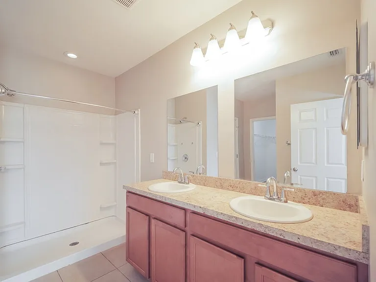 509 SW 11th Ave — Photo 11