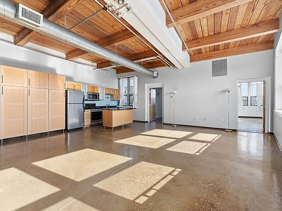 2nd image of 118 Holmes St Unit 205