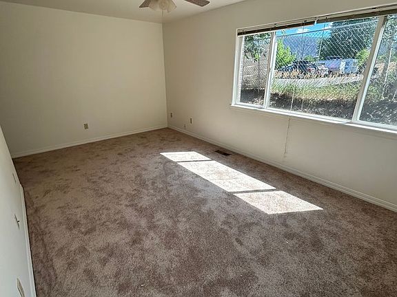 3rd image of 1330 Florida Rd APT 11