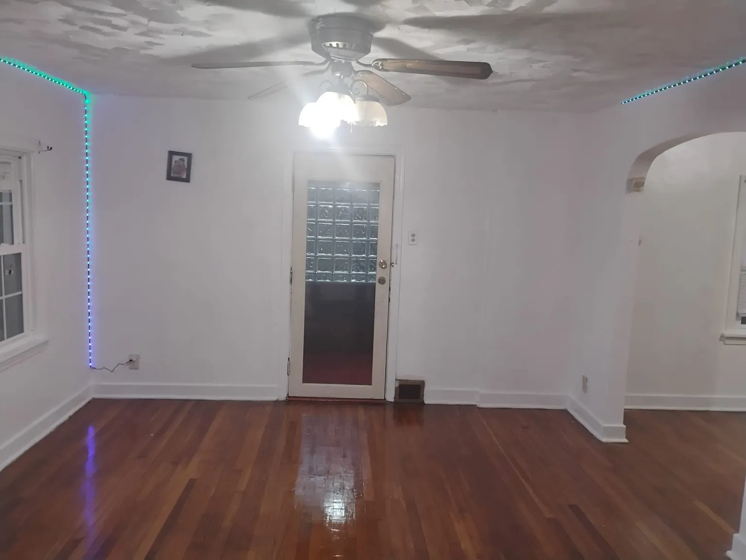 3 bed, $1,350 — Photo 4