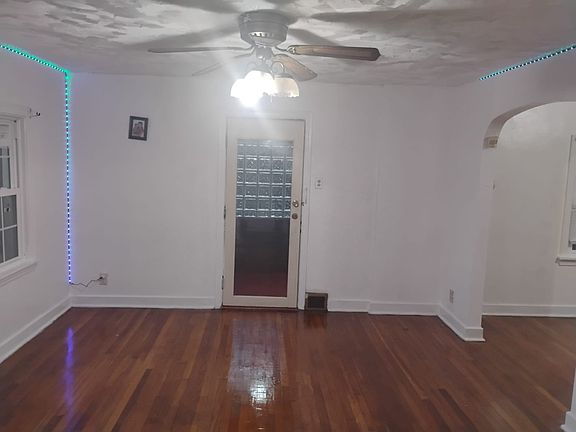 4th image of 8511 Frankstown Rd