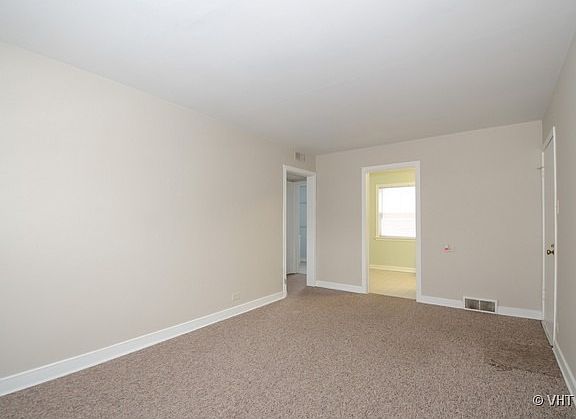 4th image of 7427 N Wolcott Ave #1W-2W