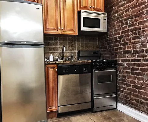 Rented by Luxor Homes & Investment Realty | media 10