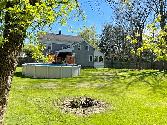 2nd image of 1 Browns Ln