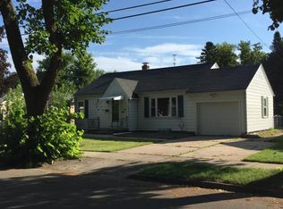 1036 Holzer St, Green Bay, WI 54303