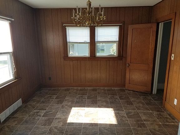 4th image of 47523 W Willow St